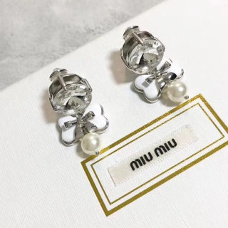 MIU MIU White Gold Earring - 미우미우 여성용 18k도금 화이트 골드 귀걸이