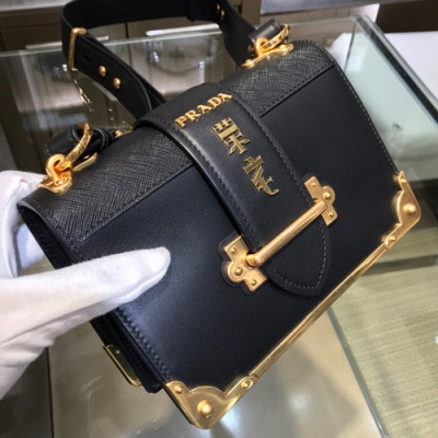 Prada Cahier Leather Shoulder Bag,20cm - 프라다 카이에 레더 여성용 숄더백 ,1BD045-18,20cm,블랙