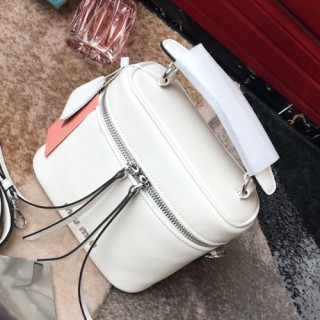MiuMiu 2019 Medium Tote Shoulder Bag,17cm - 미우미우 2019 미듐 토트 숄더백,5BH121, MIUB0243, 17cm,화이트