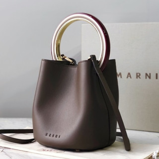 Marni 2019 Leather Pannier Bucket Tote Shoulder Bag,19CM - 마르니 2019 레더 파니에 버킷 토트 숄더백, MARB0004,19CM,브라운그레이