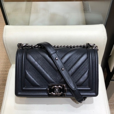 Chanel 2019 Leboy Leather Chain Shoulder Bag ,25cm - 샤넬 2019 르보이 레더 체인 숄더백 67086 - CHAB1046,25CM,블랙