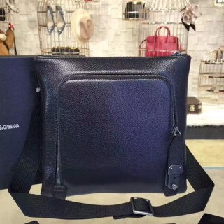 Dolce&Gabbana 2019 Leather Messenger Shoudler Bag ,26CM - 돌체 앤 가바나 2019 레더 남성용 메신저 숄더백 DGB0220,26cm,다크차콜