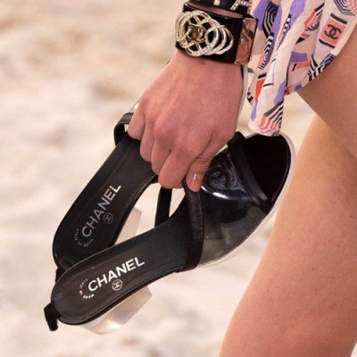 Chanel 2019 Ladies PVC Slipper - 샤넬 2019 여성용 PVC 슬리퍼 CHAS0090.Size(220 - 250).블랙