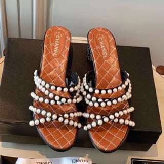 Chanel 2019 Ladies Leather Middle Heel Slipper - 샤넬 2019 여성용 레더 미들힐 슬리퍼 CHAS0108.Size(225 - 245).브라운