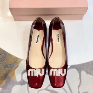 Miumiu 2019 Ladies Leather Middle-heel Pumps - 미우미우 2019 여성용 레더 미들힐 펌프스 MIUS0051.Size(225 - 250).레드