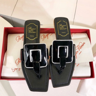 Roger Vivier 2019 Ladies Leather Slipper - 로저비비에 2019 여성용 레더 슬리퍼 RVS0078.Size(225 - 245).블랙