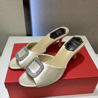 Roger Vivier 2019 Ladies Silk Middle-heel Slipper - 로저비비에 2019 여성용 실크 미들힐 슬리퍼 RVS0127.Size(220 - 255).아이보리