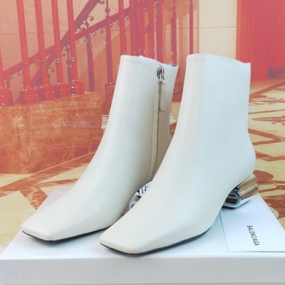 Balenciaga 2019 Ladies Leather Middle Heel Boots - 발렌시아가 2019 여성용 레더 미들힐 부츠 BALS0098.Size(225 - 250).화이트