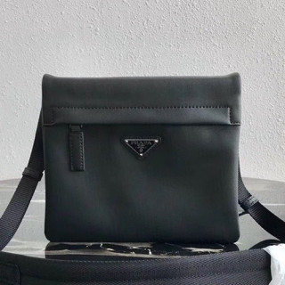 Prada 2019 Leather Messenger Shoulder Bag,22CM - 프라다 2019 레더 남성용 메신저 숄더백,2VH079-1,22cm,블랙