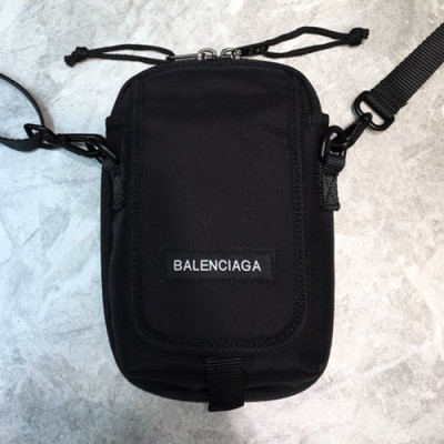Balenciaga 2019 Canvas Shoulder Bag / Phone Bag,20CM - 발렌시아가 2019 남여공용 캔버스 숄더백 / 폰 백,BGB0478,20CM,블랙