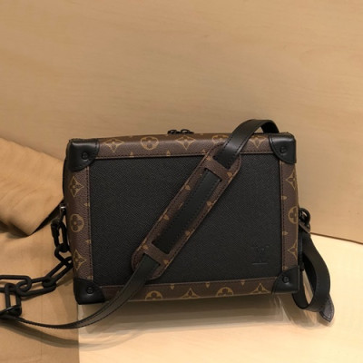 Louis Vuitton 2020 Soft Trunk Shoulder Bag,25cm - 루이비통 2020 소프트 트렁크 숄더백 M44478,LOUB2056,25cm,블랙