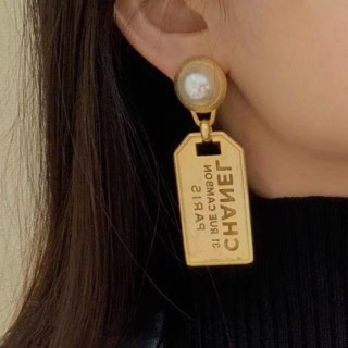 Chanel 2020 Ladies Earring  - 샤넬 2020 여성용 이어링 ACC0217.(옐로우골드)