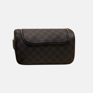 Louis Vuitton 2020 Monogram Pouch Bag ,25.5cm - 루이비통 2020 모노그램 파우치백 M47625,LOUB2211,25.5cm,블랙