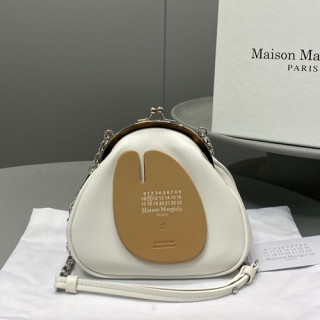 Maison Margiela 2020 Leather Shoulder Bag,18cm - 메종 마르지엘라 2020 레더 숄더백,MMB0048,18cm,화이트