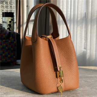 [에르메스]Hermes 2021 Women's Leather Bucket Tote Bag,18cm - 에르메스 2021 여성용 레더 버킷 토트백,18cm,HERB0844,카멜