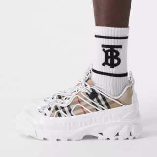 버버리  남성 캐쥬얼 스니커즈 Size(240 - 270) 화이트 - Burberry  Men's Casual Sneakers Bur04267x White