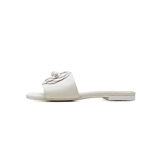 샤넬 여성 까멜리아 화이트 뮬 - Chanel Womens White Slippers - chs352x