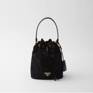 프라다 여성 블랙 리에디션1978 버킷백 - Prada Womens Black Bucket Bag - prb1529x