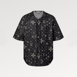 루이비통 남성 블랙 반팔 티셔츠 - Louis vuitton Mens Black Tshirts - lvc454x